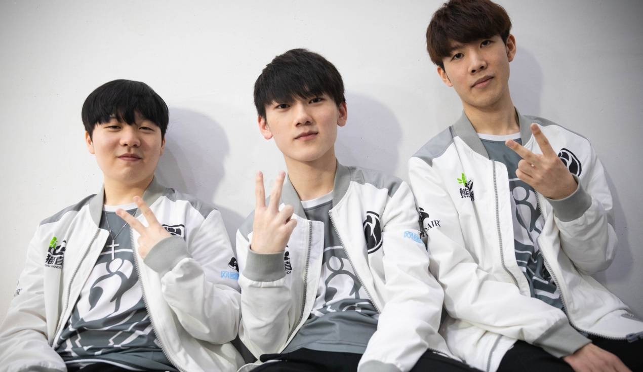 对联赛层面 对联赛层面